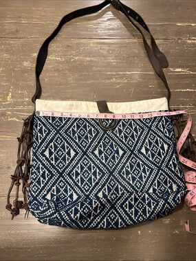 JADEtribe Canvas & Leather trim bag.